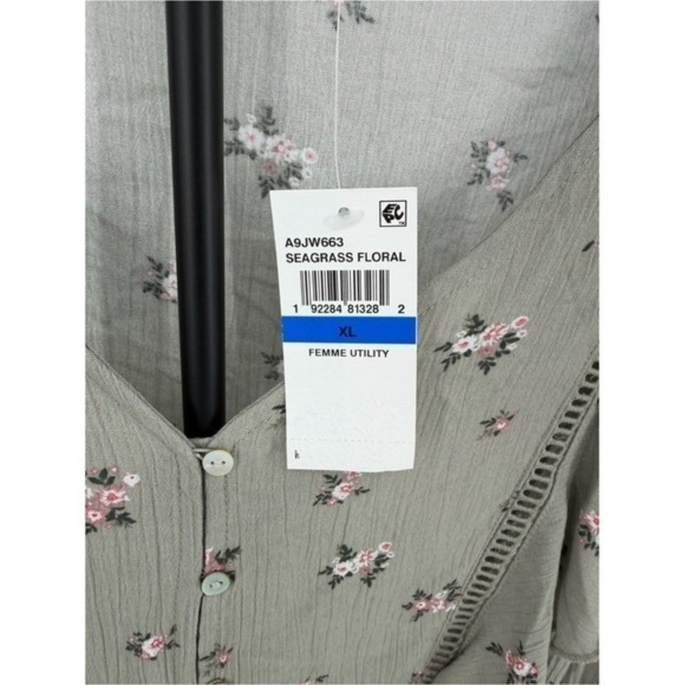 Planet Gold Seagrass Floral Ruffle Button Front Blouse Size XL NWT - Picture 5 of 6